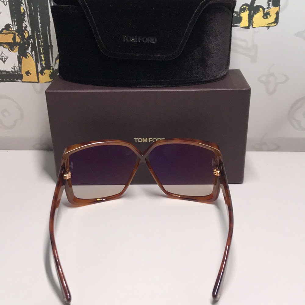 New Authentic Tom Ford Women's Gradient Brown Sunglasses TF1117 53p - Picture 7 of 14